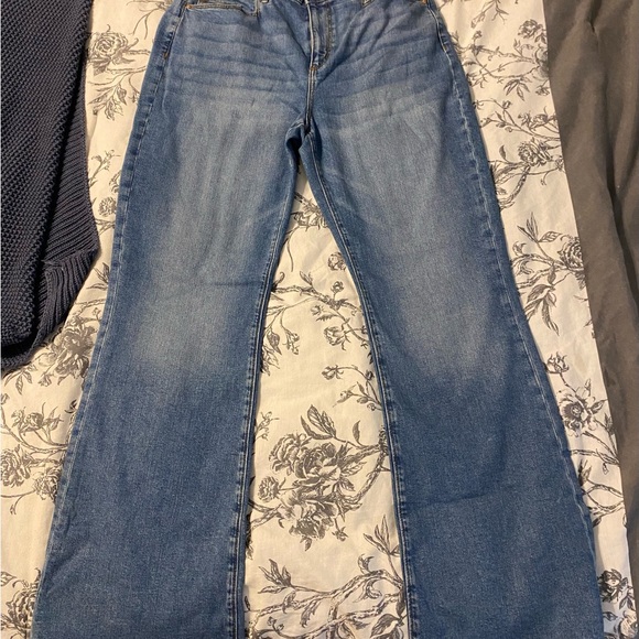 NWT Loft high waist flare jeans size 12 - Picture 3 of 4
